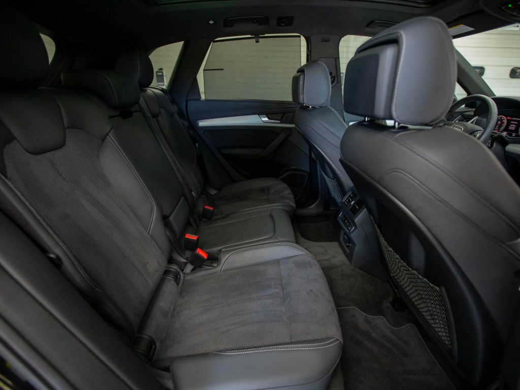 2024 Audi Q5 S line Prestige 55 TFSI Premium photo 32