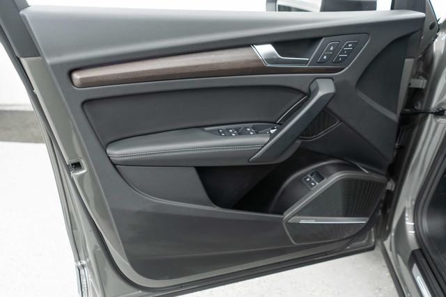 2024 Audi Q5 S line Prestige 55 TFSI e quattro - 22949489 - 17