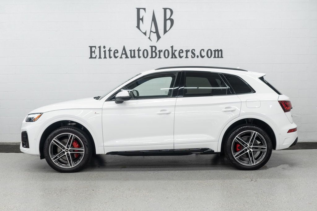 2024 Audi Q5 S line Prestige 55 TFSI Premium photo 2