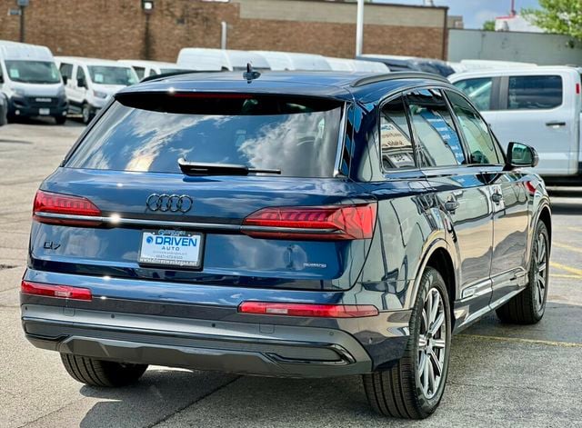 2024 Audi Q7 Premium Plus 45 TFSI quattro - 23055160 - 4
