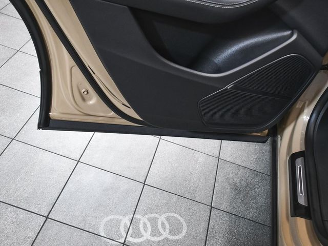 2024 Audi Q8 55 Premium Plus - 22907826 - 19