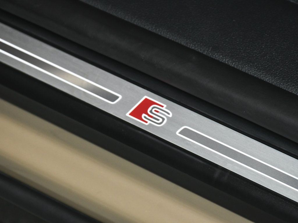 2024 Audi Q8 55 Premium Plus line photo 13