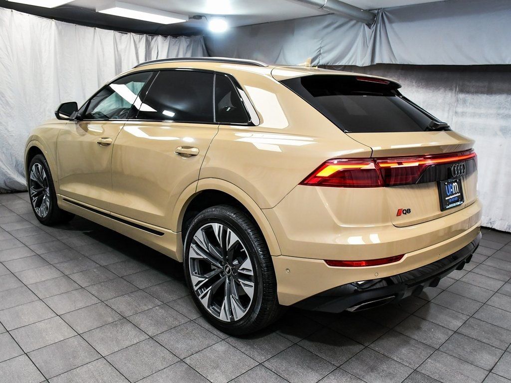 2024 Audi Q8 55 Premium Plus line photo 2