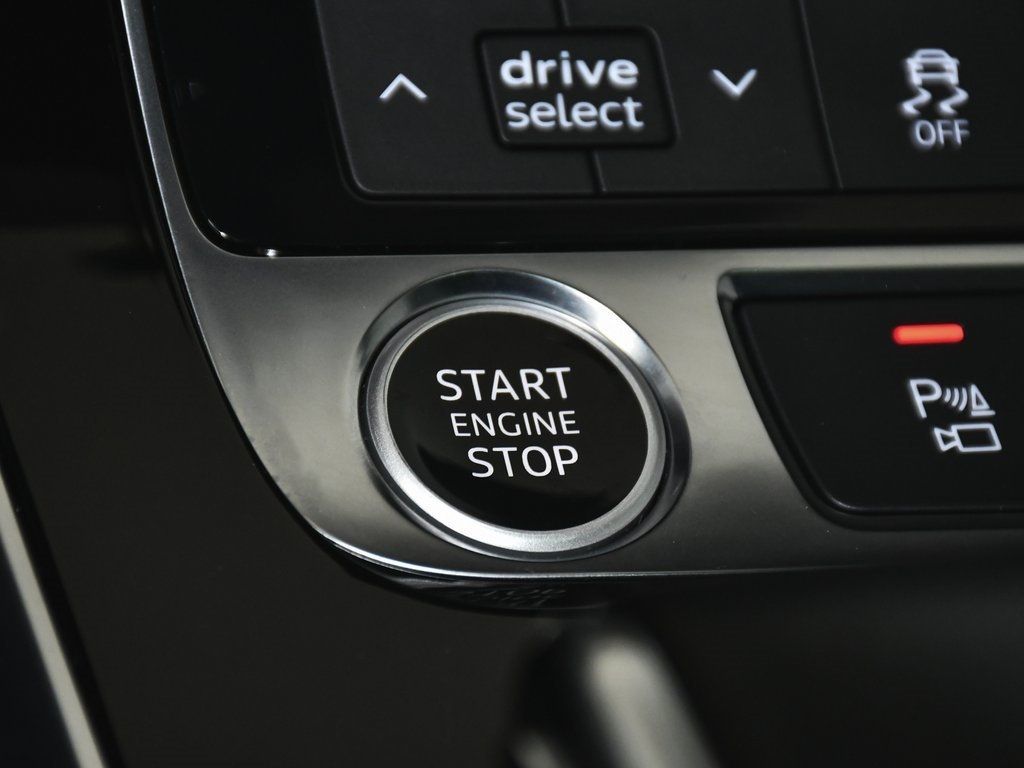 2024 Audi Q8 55 Premium Plus line photo 35