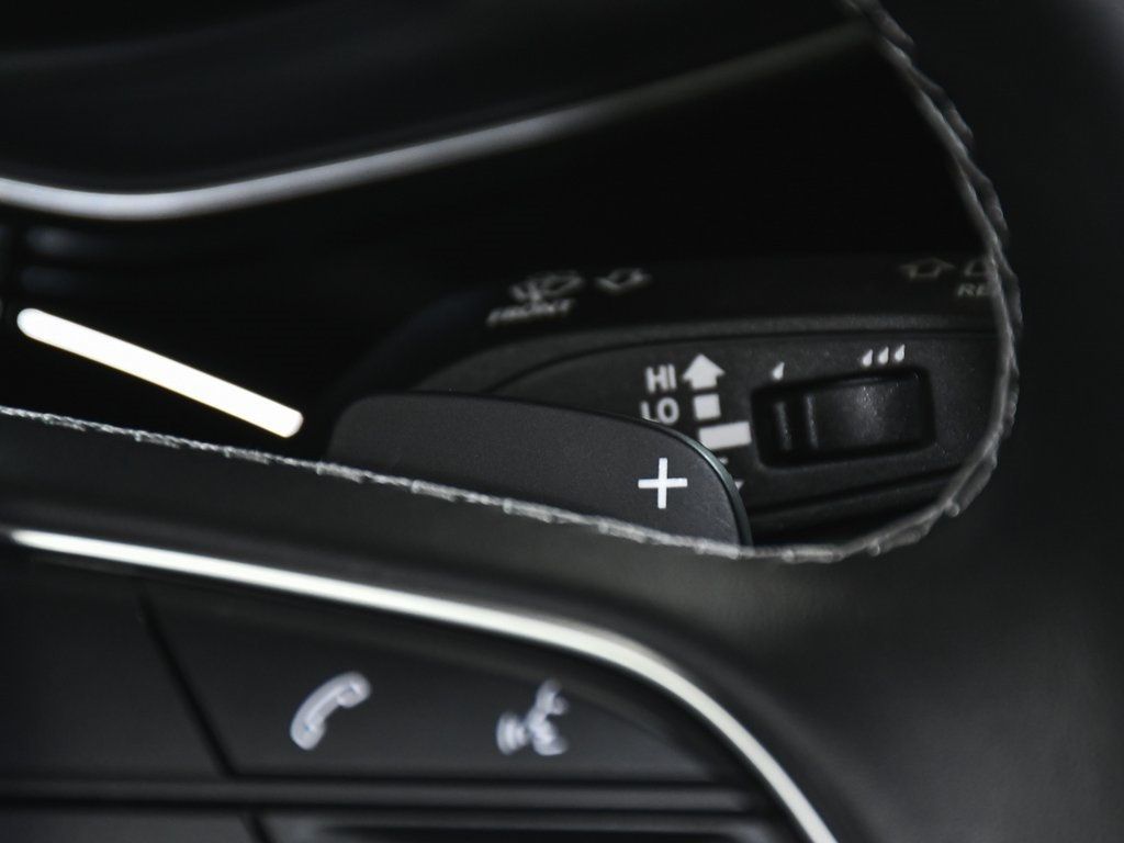 2024 Audi Q8 55 Premium Plus line photo 42