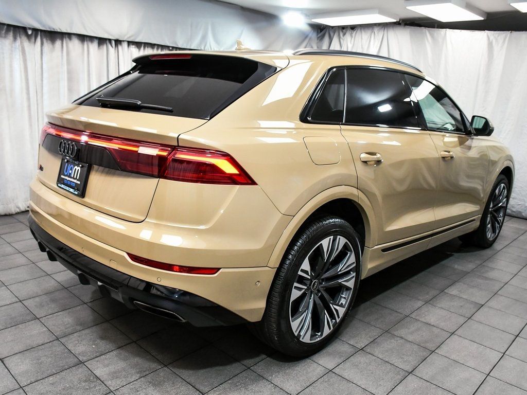 2024 Audi Q8 55 Premium Plus line photo 4