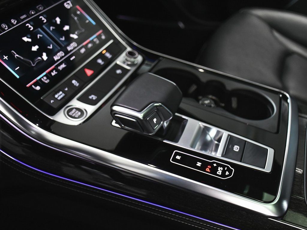 2024 Audi Q8 55 Premium Plus line photo 47