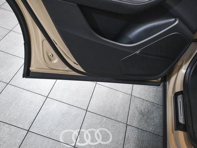 2024 Audi Q8 55 Premium Plus - 23006677 - 19