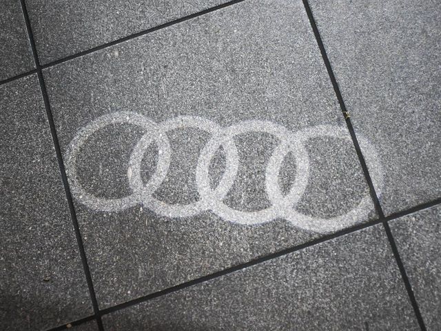 2024 Audi Q8 55 Premium Plus - 23006677 - 27