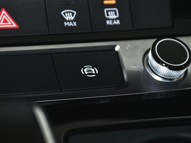 2024 Audi Q8 55 Premium Plus - 23006677 - 52