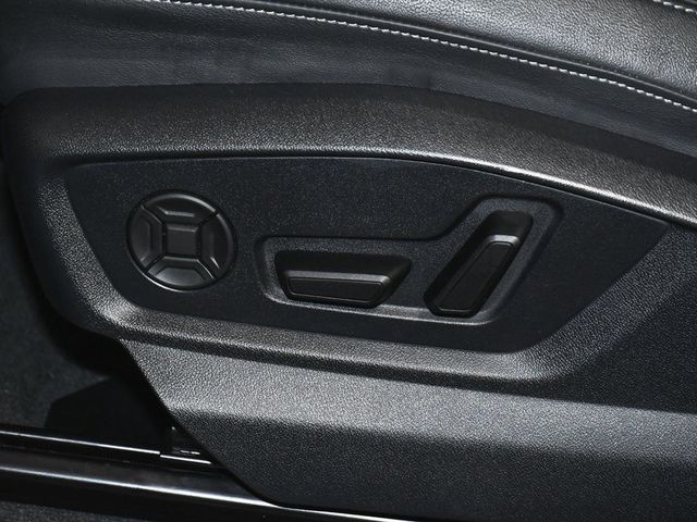 2024 Audi Q8 55 Premium Plus - 23006677 - 70