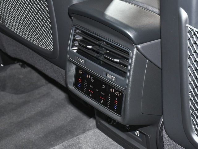 2024 Audi Q8 55 Premium Plus - 23006677 - 74