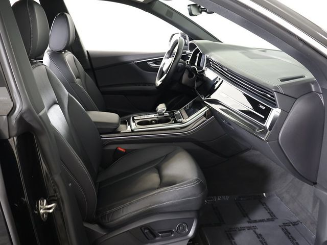 2024 Audi Q8 Premium Plus 55 TFSI quattro - 22944869 - 31