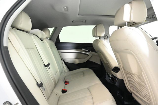 2024 Audi Q8 e-tron Premium - 22953668 - 16