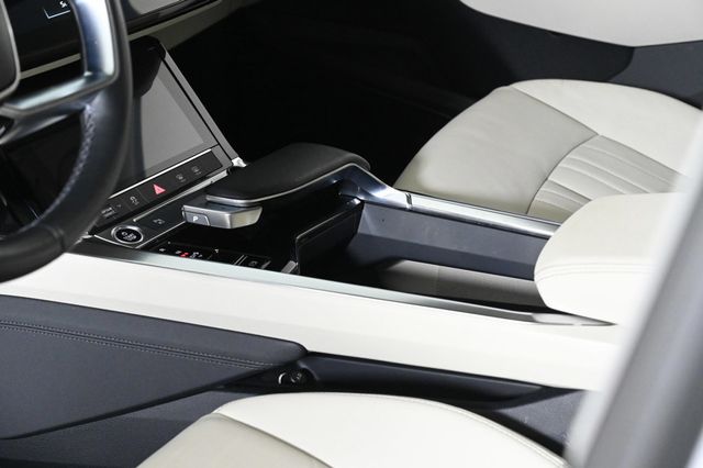 2024 Audi Q8 e-tron Premium - 22953668 - 19