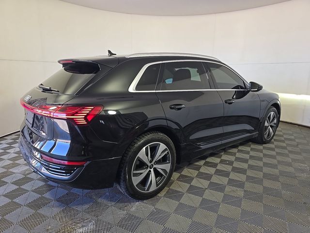 2024 Audi Q8 e-tron Premium - 23085817 - 1