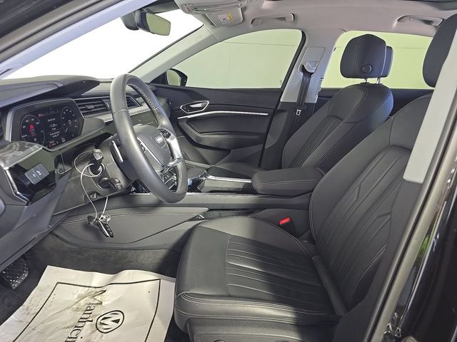 2024 Audi Q8 e-tron Premium - 23085817 - 2