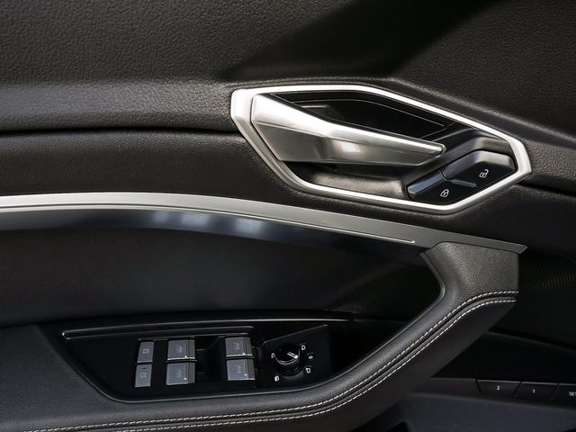 2024 Audi Q8 e-tron Premium - 23101944 - 11