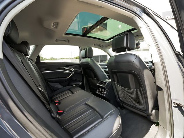 2024 Audi Q8 e-tron Premium - 23101944 - 42