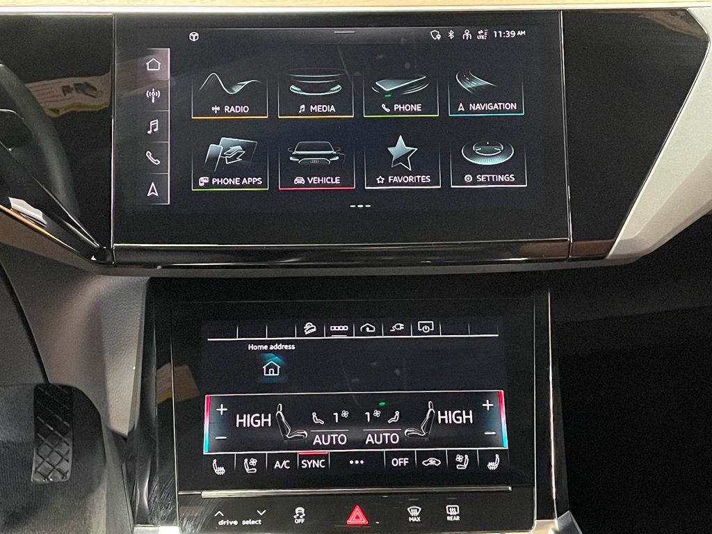 2024 Audi Q8 e-tron Premium Plus quattro - 22964848 - 30