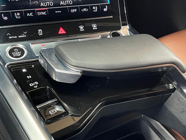 2024 Audi Q8 e-tron Premium Plus quattro - 22964848 - 34