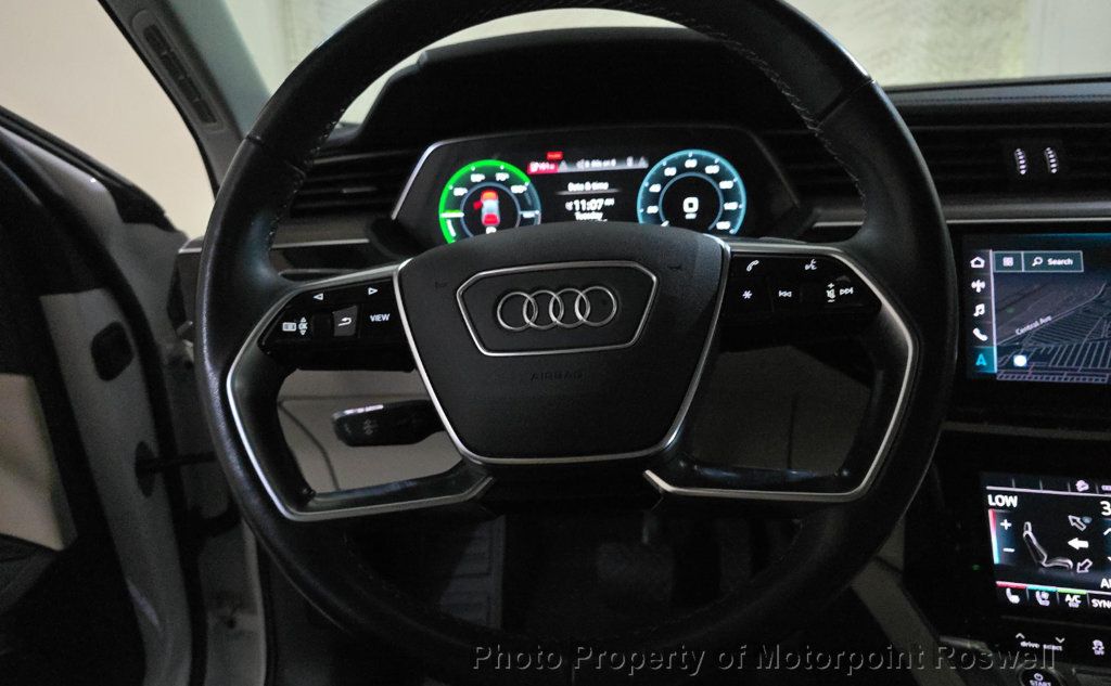 2024 Audi Q8 E-tron Premium Plus photo 4
