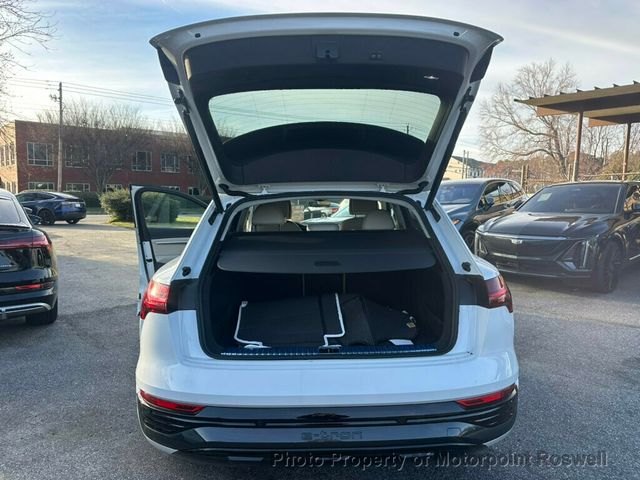 2024 Audi Q8 e-tron Premium Plus quattro - 22980325 - 8