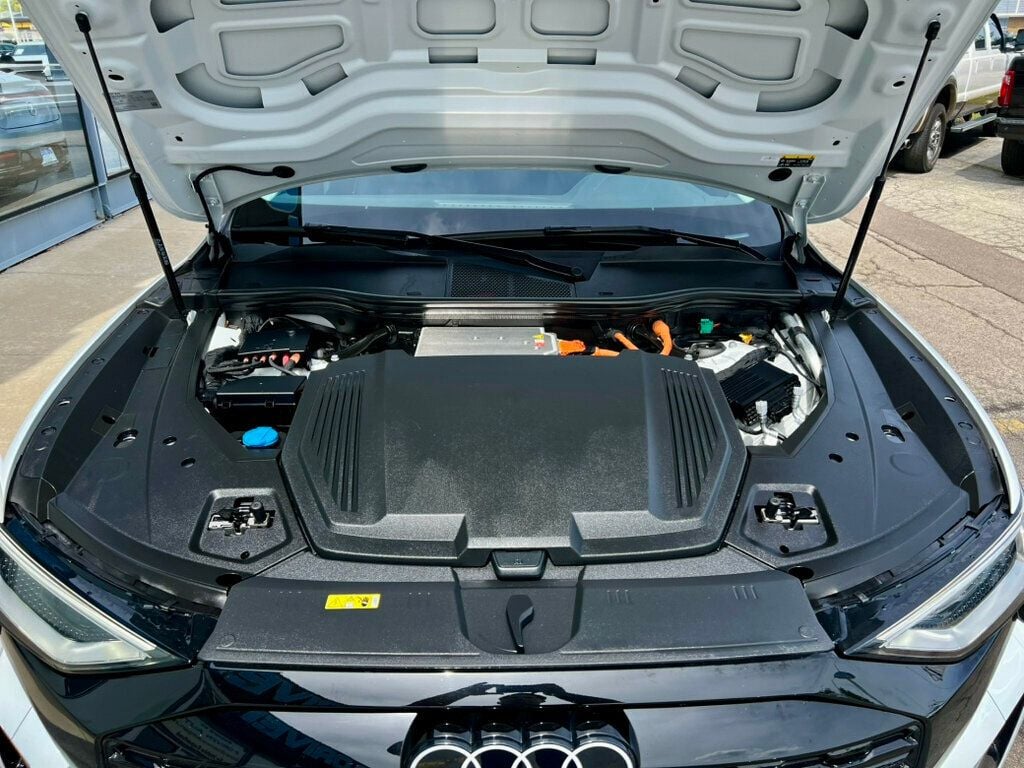 2024 Audi Q8 e-tron Premium Plus quattro - 23025184 - 10