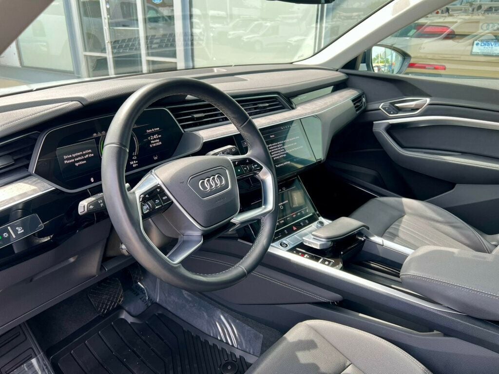 2024 Audi Q8 e-tron Premium Plus quattro - 23025184 - 13