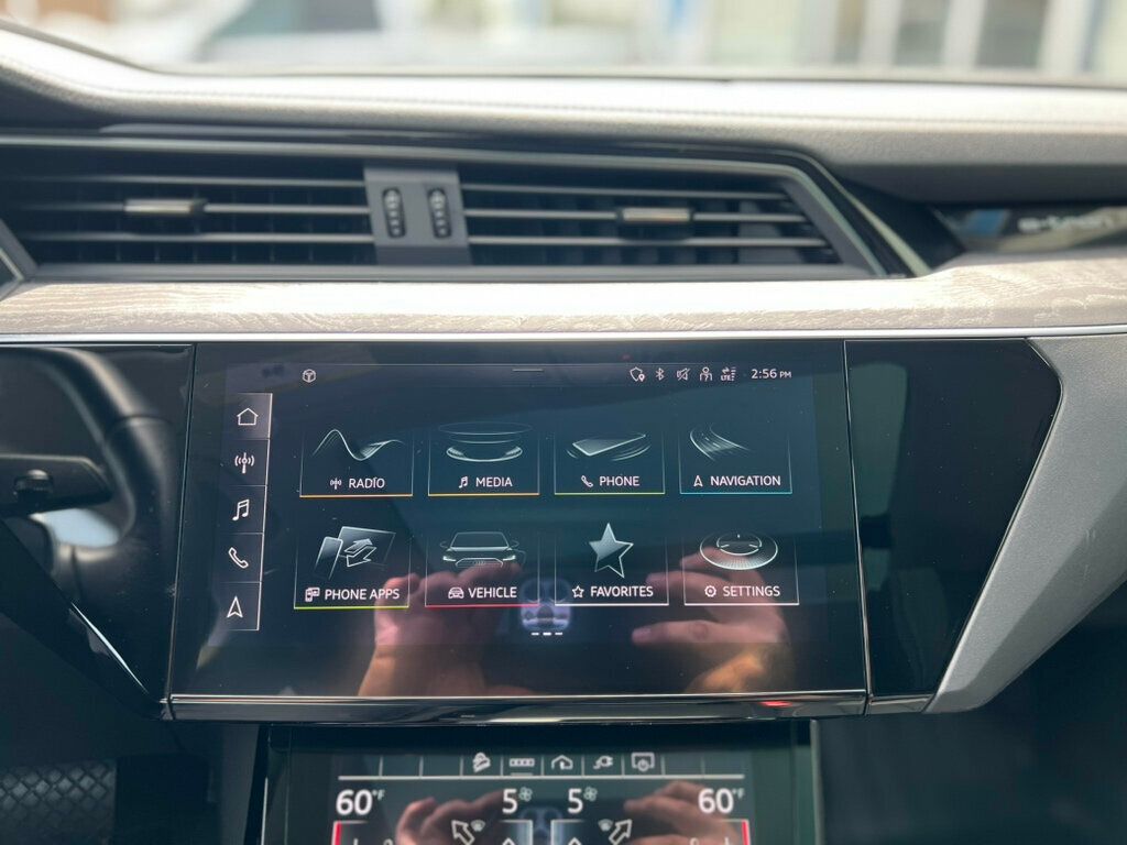 2024 Audi Q8 e-tron Premium Plus quattro - 23025184 - 22