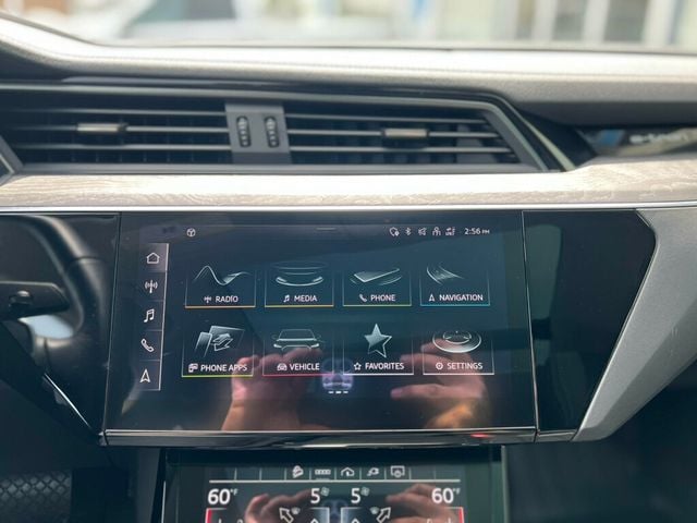 2024 Audi Q8 e-tron Premium Plus quattro - 23025184 - 22