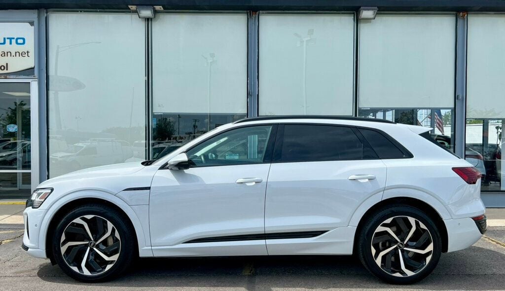 2024 Audi Q8 e-tron Premium Plus quattro - 23025184 - 31