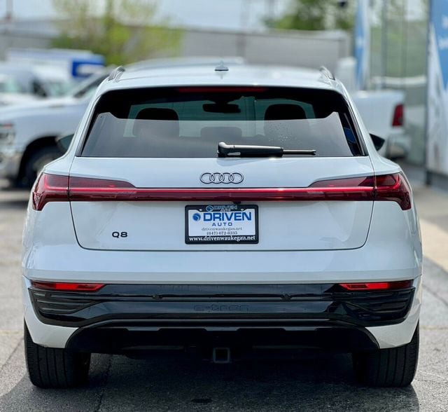 2024 Audi Q8 e-tron Premium Plus quattro - 23025184 - 3