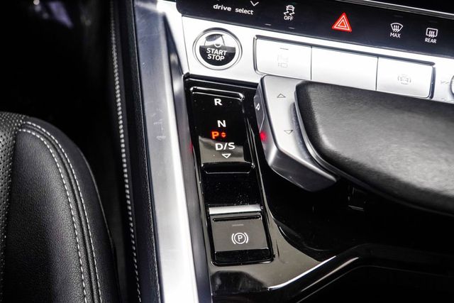 2024 Audi Q8 e-tron Premium Plus quattro - 23054559 - 24