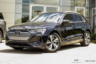 2024 Audi Q8 e-tron