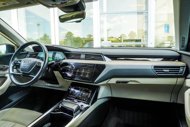 2024 Audi Q8 e-tron Premium Plus quattro - 23061476 - 18