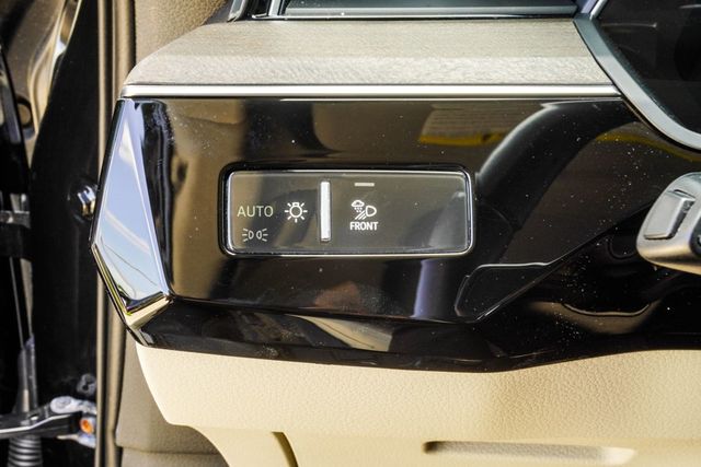 2024 Audi Q8 e-tron Premium Plus quattro - 23061476 - 32