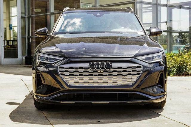 2024 Audi Q8 e-tron Premium Plus quattro - 23061476 - 6