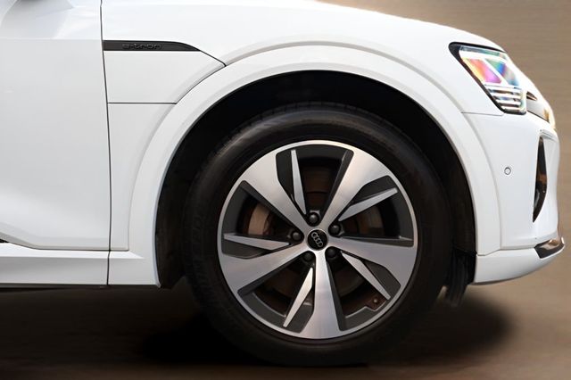 2024 Audi Q8 e-tron Premium Plus quattro - 23079383 - 16