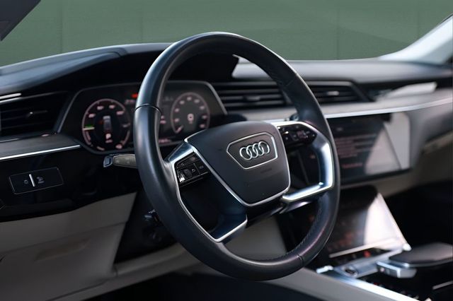2024 Audi Q8 e-tron Premium Plus quattro - 23079383 - 32