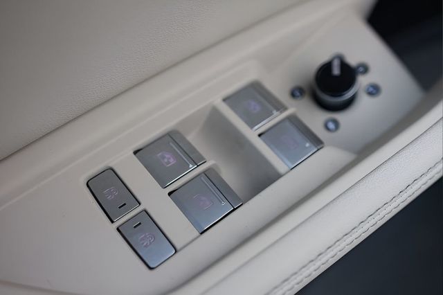 2024 Audi Q8 e-tron Premium Plus quattro - 23079383 - 38