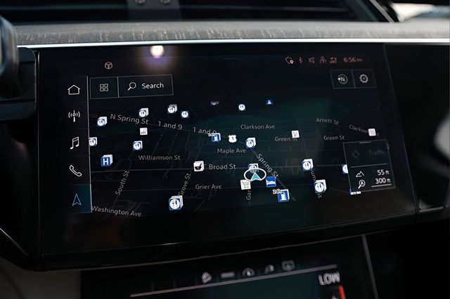 2024 Audi Q8 e-tron Premium Plus quattro - 23079383 - 40
