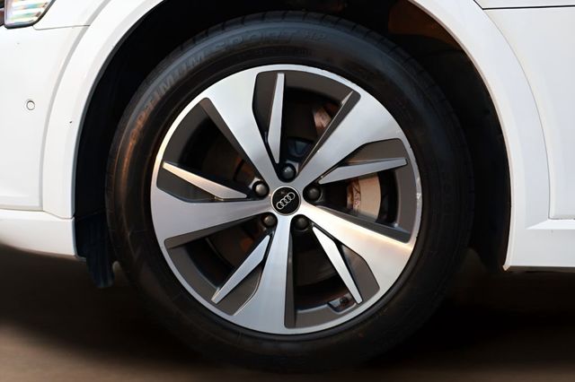 2024 Audi Q8 e-tron Premium Plus quattro - 23079383 - 6
