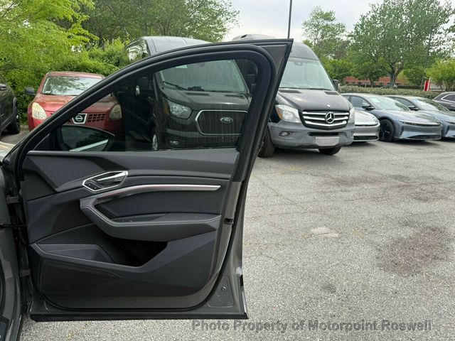 2024 Audi Q8 e-tron Premium quattro - 22968182 - 24