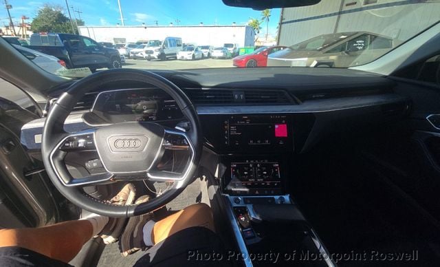 2024 Audi Q8 e-tron Premium quattro - 22968182 - 5