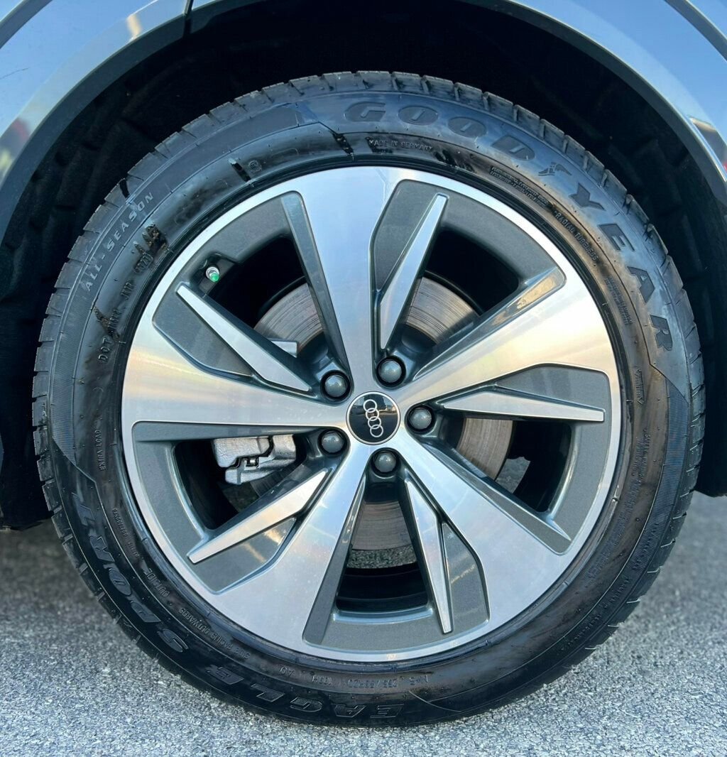 2024 Audi Q8 E-tron Premium photo 27