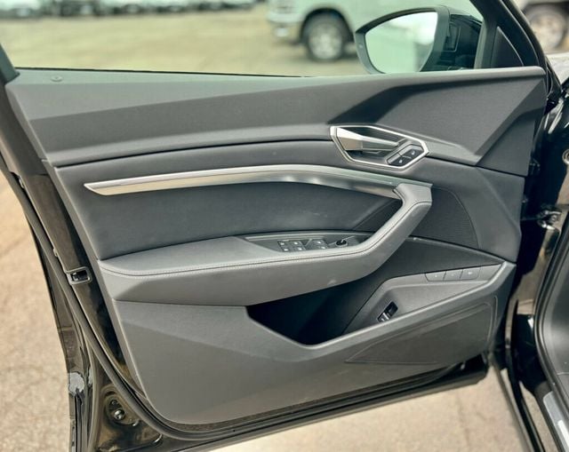 2024 Audi Q8 e-tron Premium quattro - 23029099 - 11