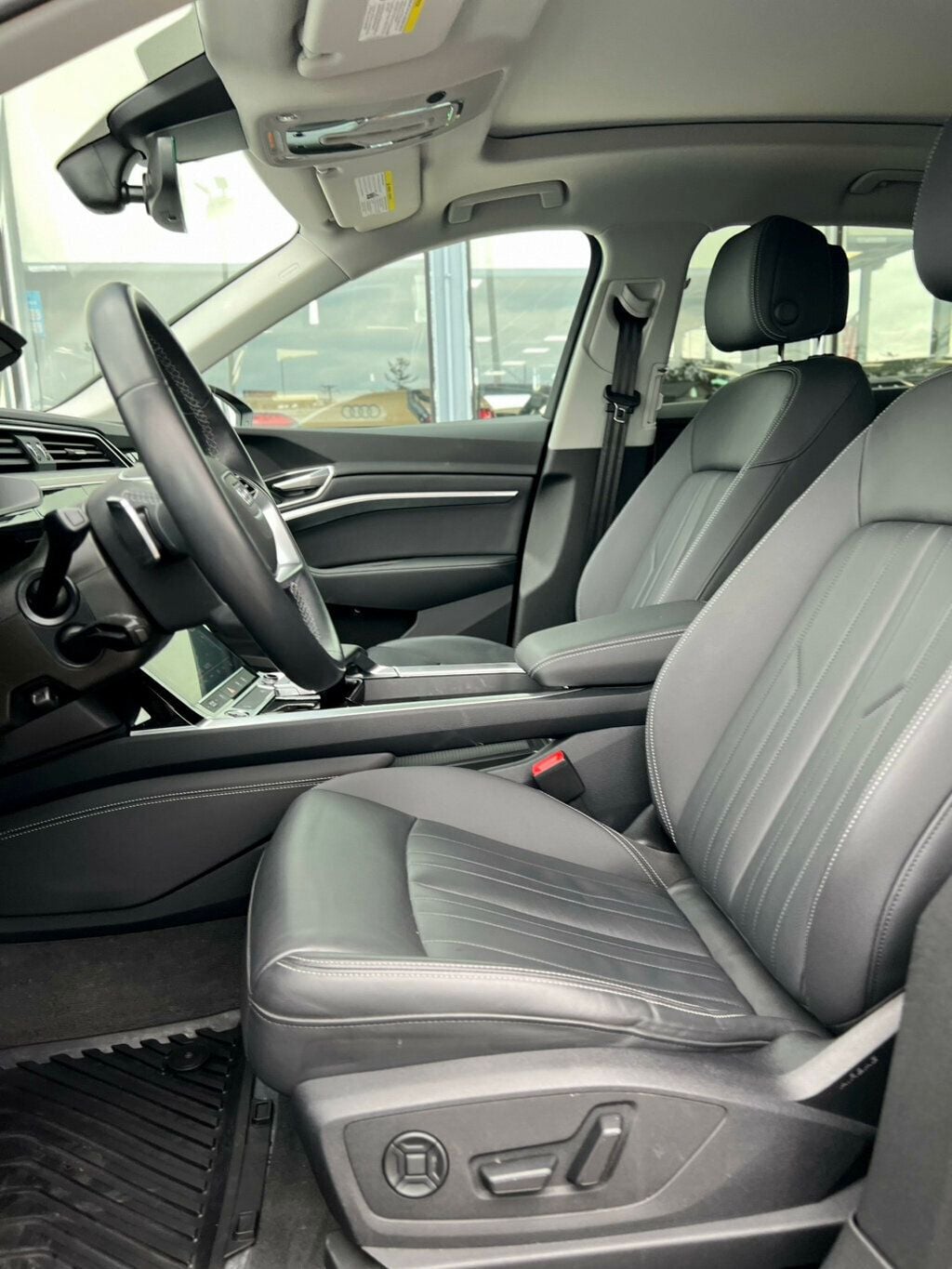 2024 Audi Q8 e-tron Premium quattro - 23029099 - 13