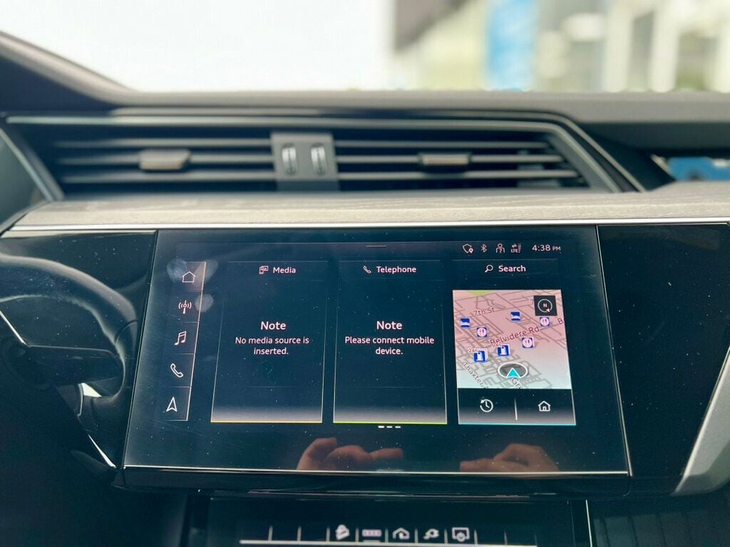 2024 Audi Q8 e-tron Premium quattro - 23029099 - 20