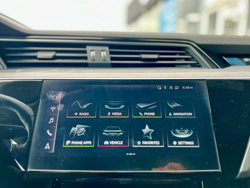 2024 Audi Q8 e-tron Premium quattro - 23029099 - 21